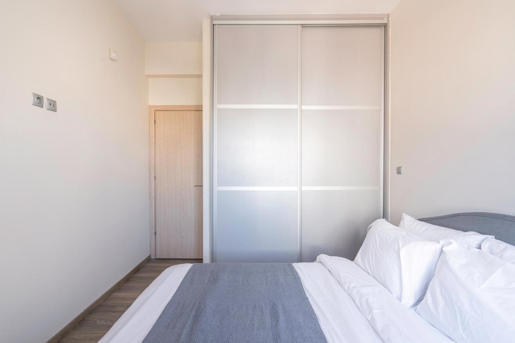 אתונה City Oasis: Newly Renovated 2Br Apt In City Center מראה חיצוני תמונה