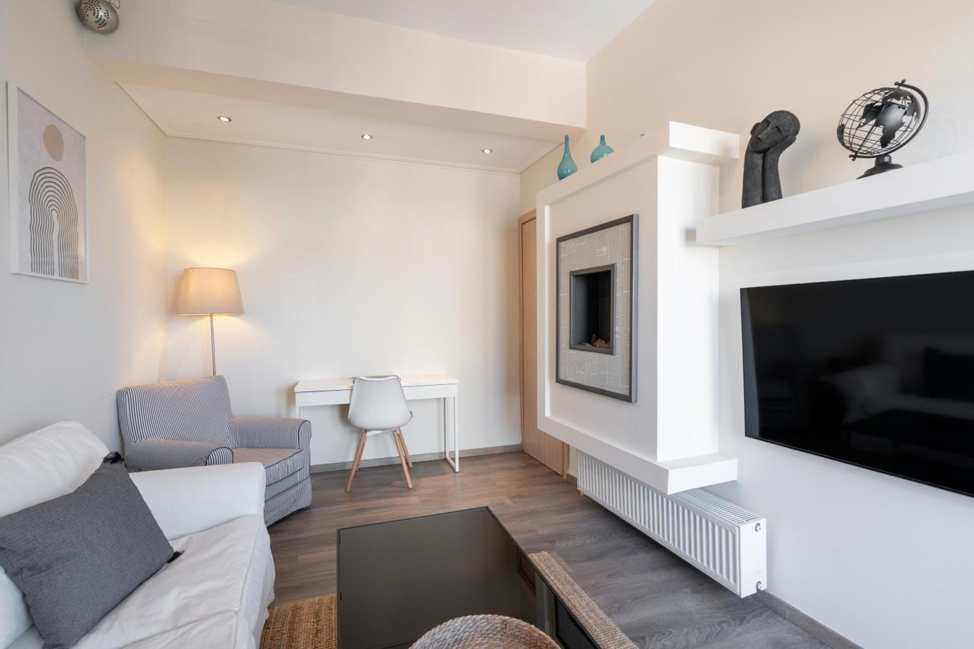 אתונה City Oasis: Newly Renovated 2Br Apt In City Center מראה חיצוני תמונה