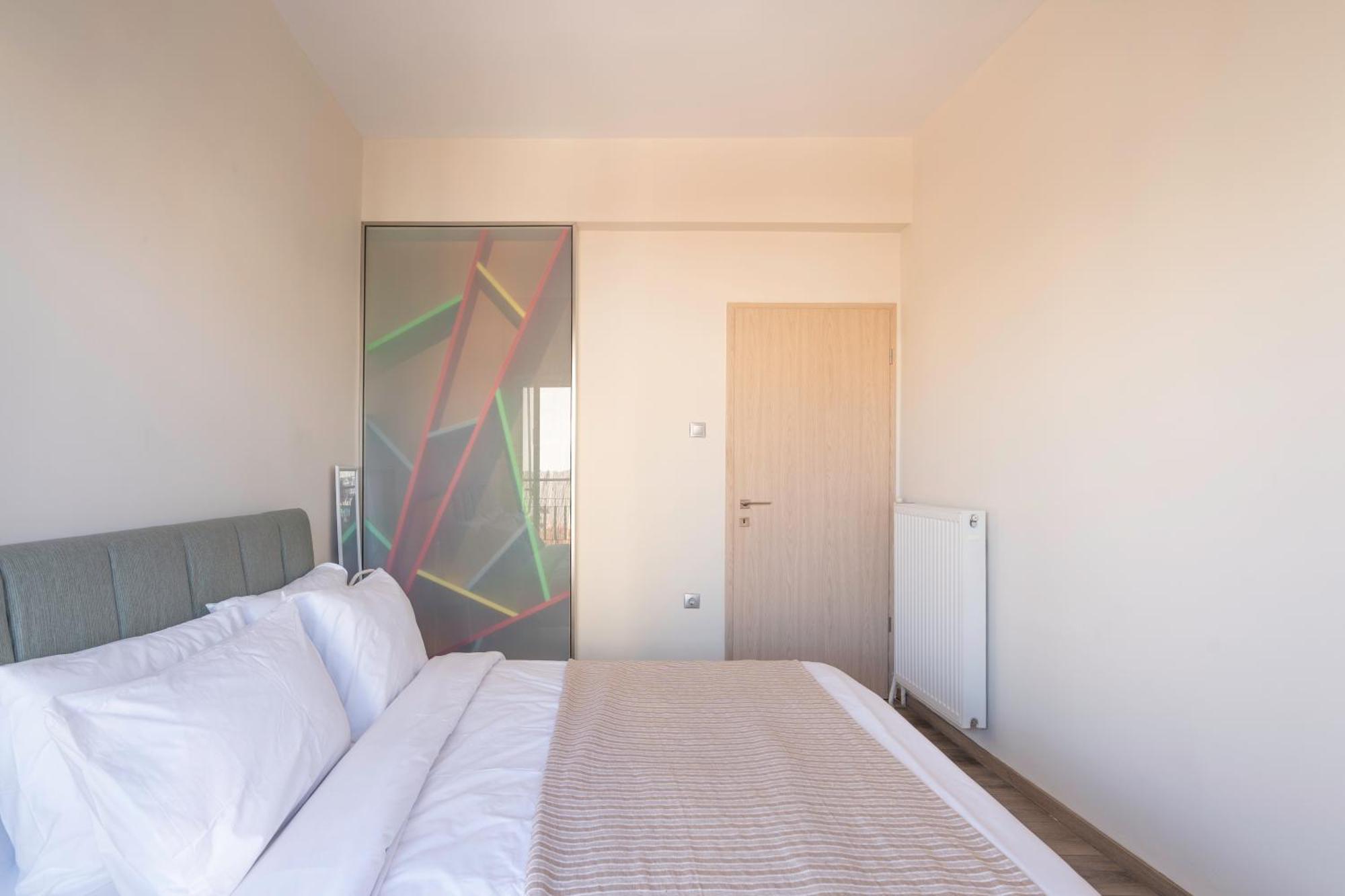 אתונה City Oasis: Newly Renovated 2Br Apt In City Center מראה חיצוני תמונה
